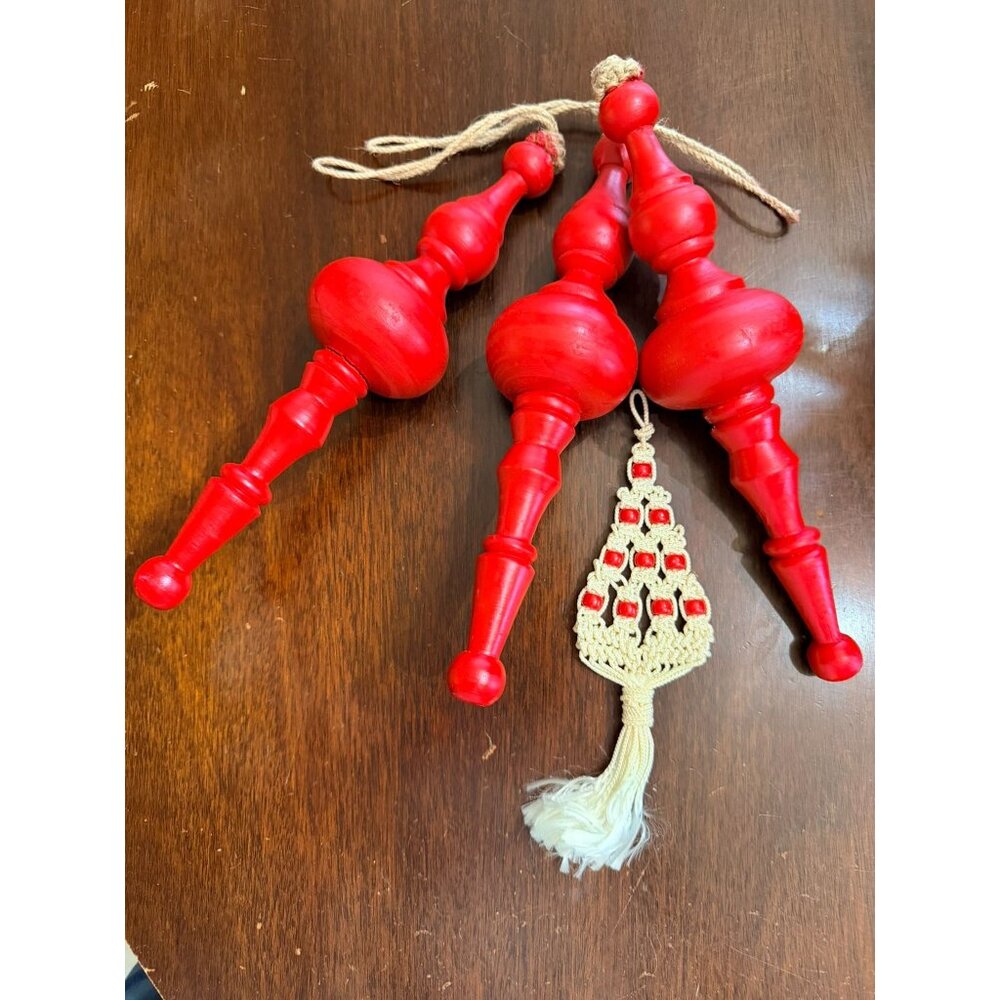 Set Of 3 Red Wooden Decorative Spindles With Macrame Tassel Ornament